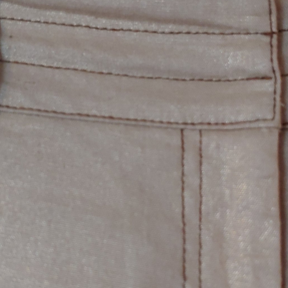 Cache Shorts - Picture 2 of 5